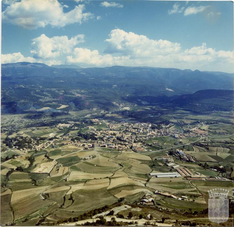 Vista general de Centelles, presa des del Puigsagordi