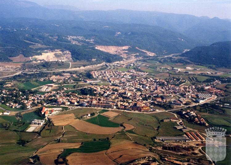 Vista general de Centelles, presa des del Puigsagordi