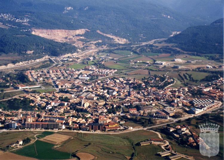 Vista general de Centelles, presa des del Puigsagordi