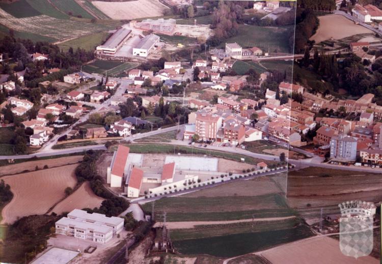 Vista general de Centelles, presa des del Puigsagordi (3/3)
