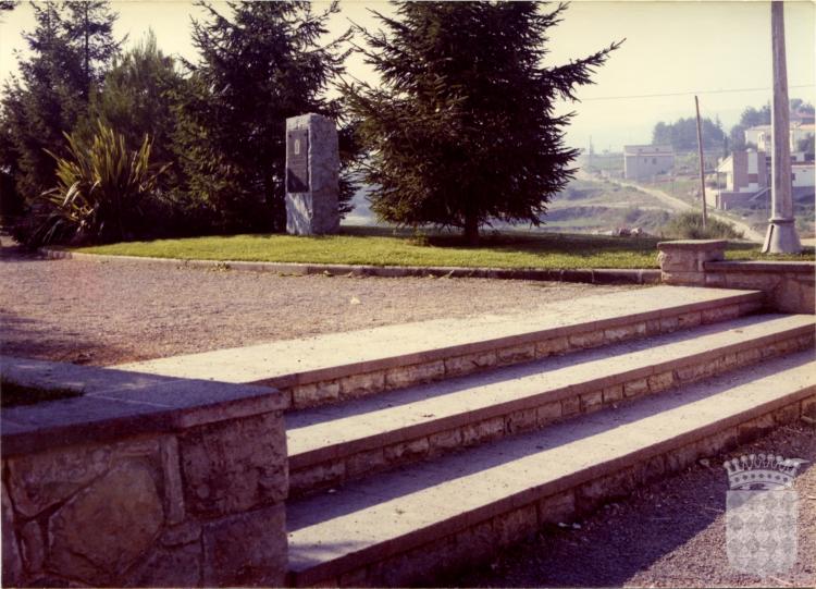 Escales de l'accés oest al parc del Pla del Mestre des de la plaça del Pla del Mestre