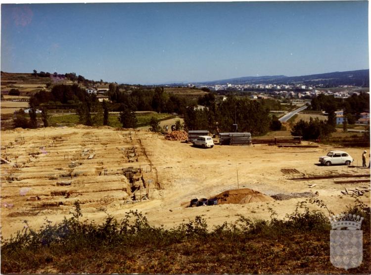 Construcció d'un edifici destinat a escola nacional d'EGB