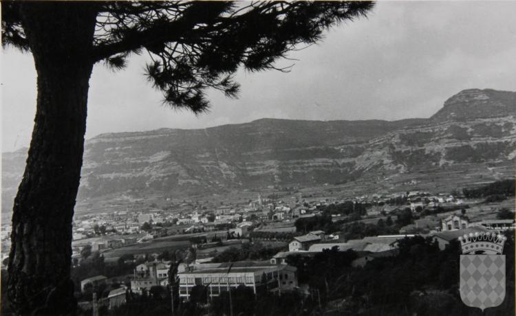 Vista general de Centelles, presa des del Pla de les Forques