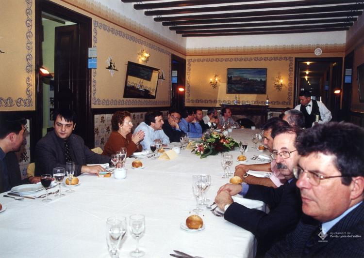 Alcaldesses i alcaldes visiten Can Coll