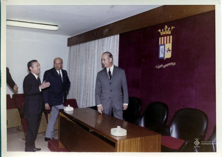 Inauguració de l'edifici de funcionaris