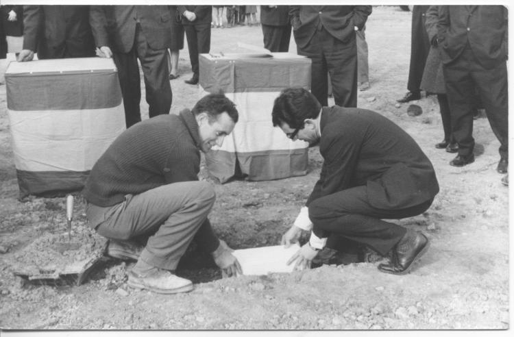 Primera pedra i benedicció del Grupo Escolar Nacional San Martín