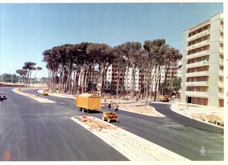 Treballs d'asfalt de la Ronda Cerdanyola Fontetes