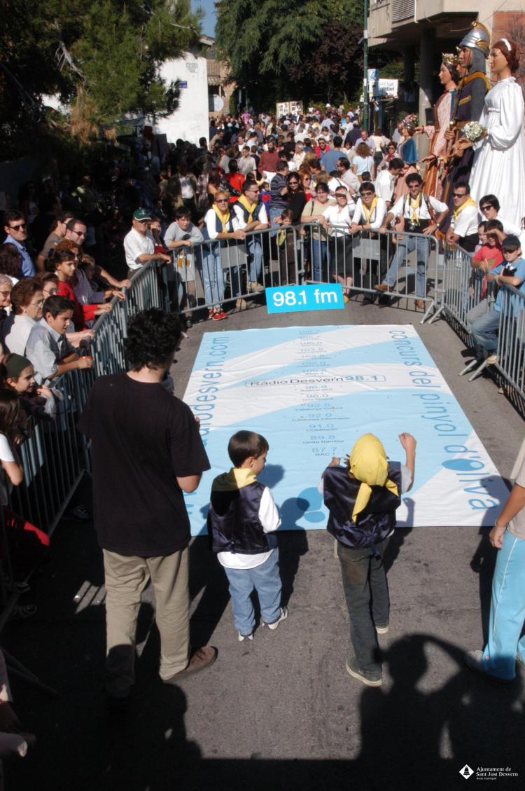 Festes Tardor - IV Campionat llançament de pinyols d'oliva