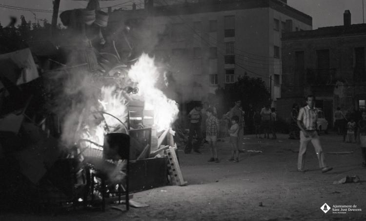 Focs de Sant joan. La Flama del Canigó
