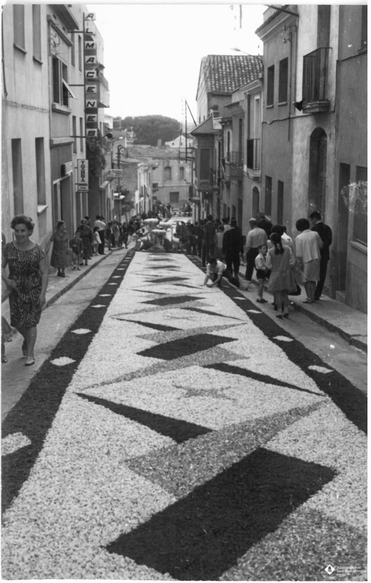 Catifes de flors. Altar bolets. Preparatius
