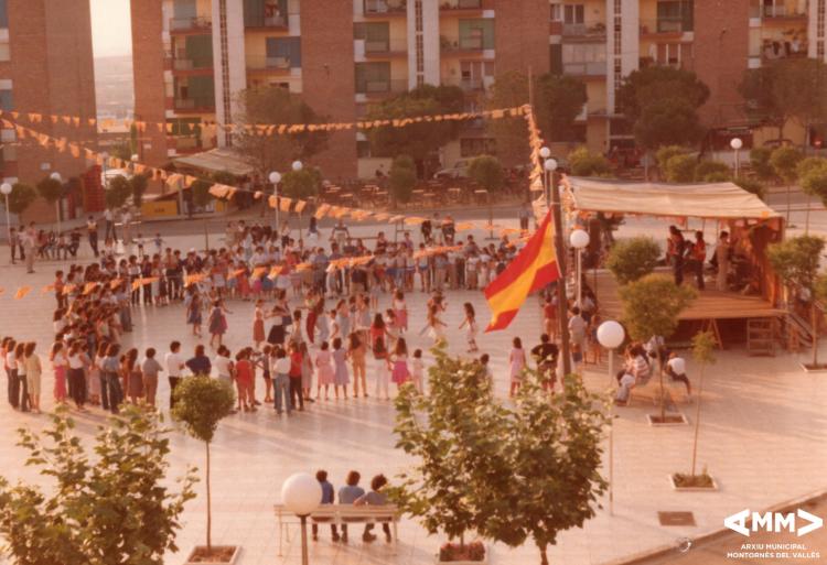 Ball de gitanes a les festes de Sant Joan de Montornès Nord