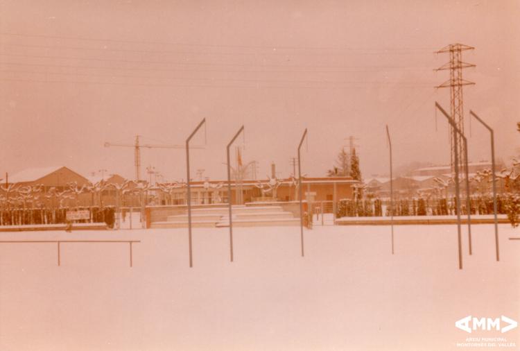 Pistes d'atletisme nevades