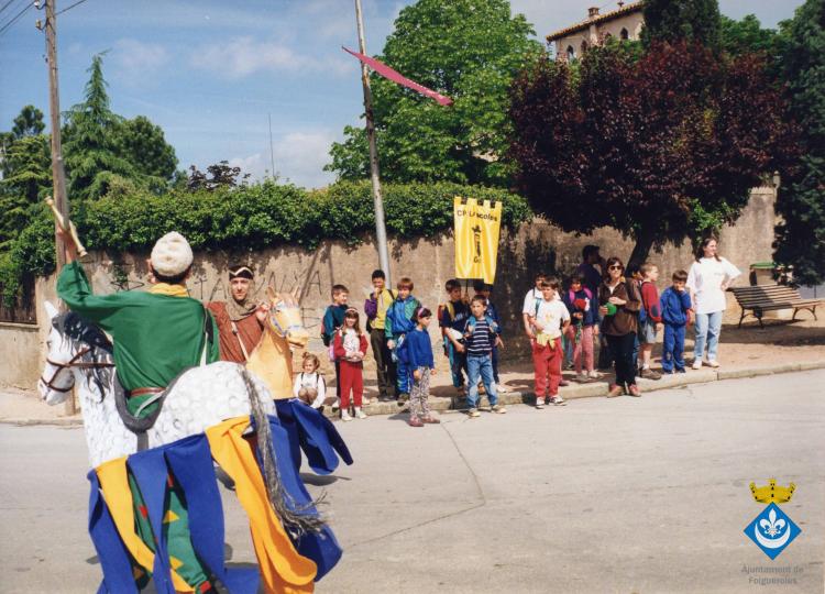 Concentració infantil i espectacle. Celebració del 150è aniversari del naixement de Verdaguer