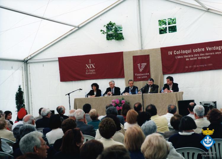 Glossa dels 150 anys de Verdaguer, a càrrec de Pere Farrés, amb Joaquim Molas i Ricard Torrents