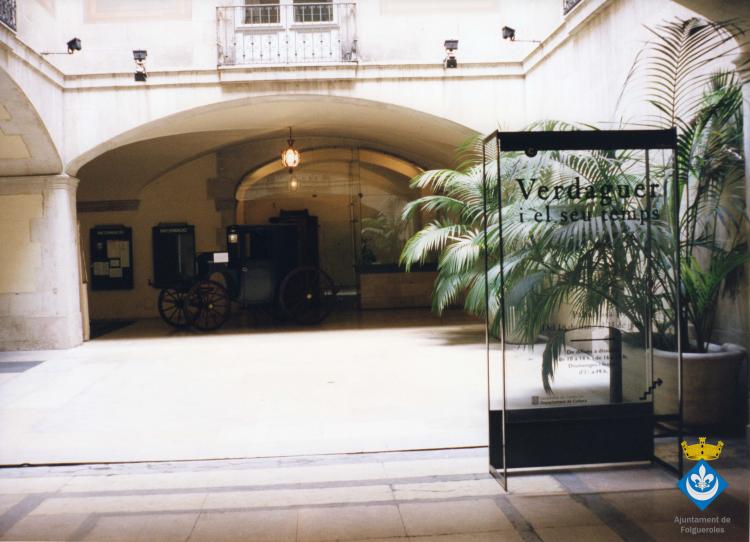 Visita col·lectiva dels folguerolencs als llocs Verdaguerians de Barcelona. Palau Moja