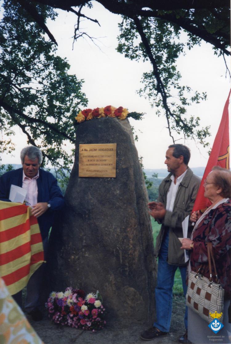 Inauguració d'una plaça per commemorar les estades de Verdaguer al Bac del Collsacabra