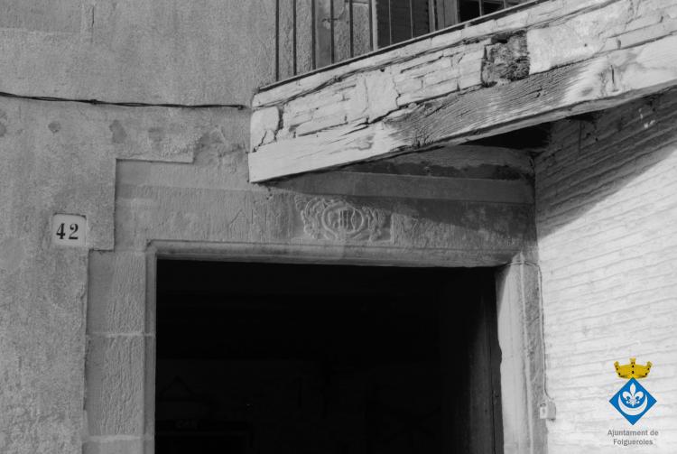 Perspectives de Folgueroles. Detall de Can Serra