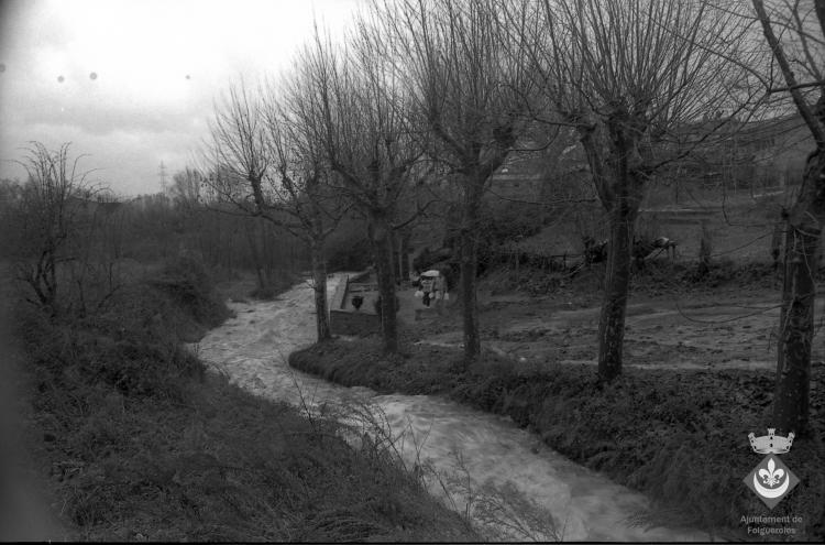 Torrent de Folgueroles al pas per la font de la Ricardera