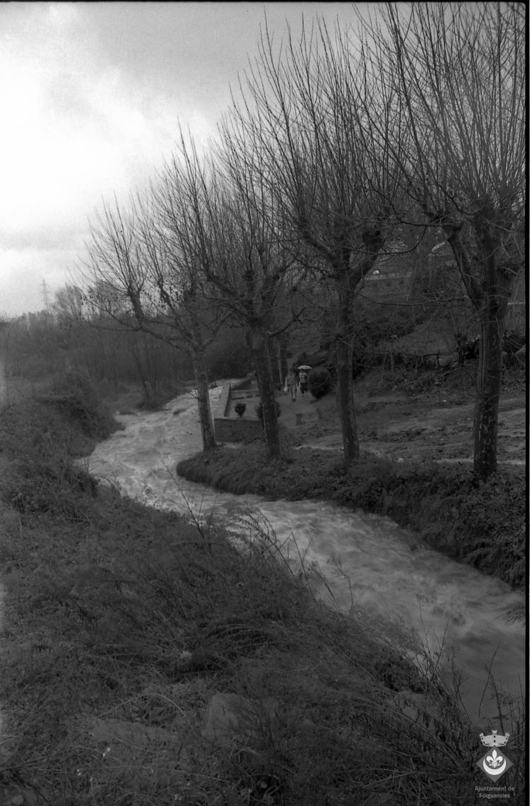 Torrent de Folgueroles al pas per la font de la Ricardera