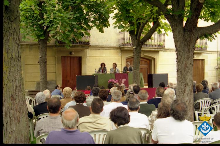 Parlaments institucionals de Festa Verdaguer a càrrec de Maria Mercè Miró que va editar Jovenívoles, Gil Orriols, alcalde de Folgueroles i Carme Torrents, directora de la casa museu Verdaguer
