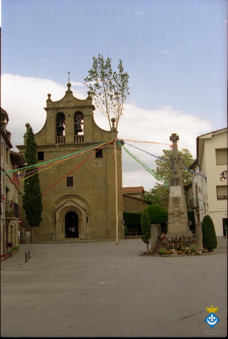 Plaça Verdaguer durant la Festa Verdaguer