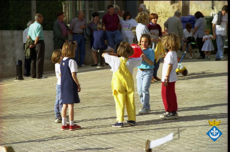 Sardanes a la plaça de la Ricardera