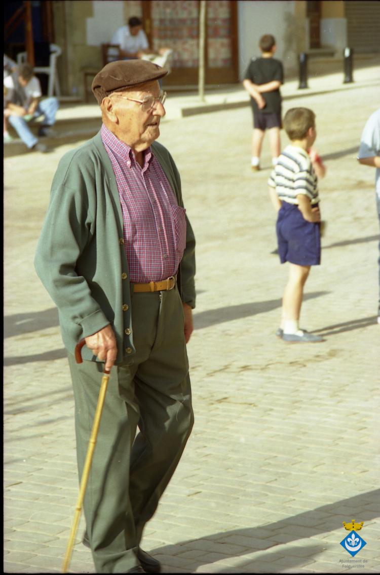Sardanes a la plaça de la Ricardera