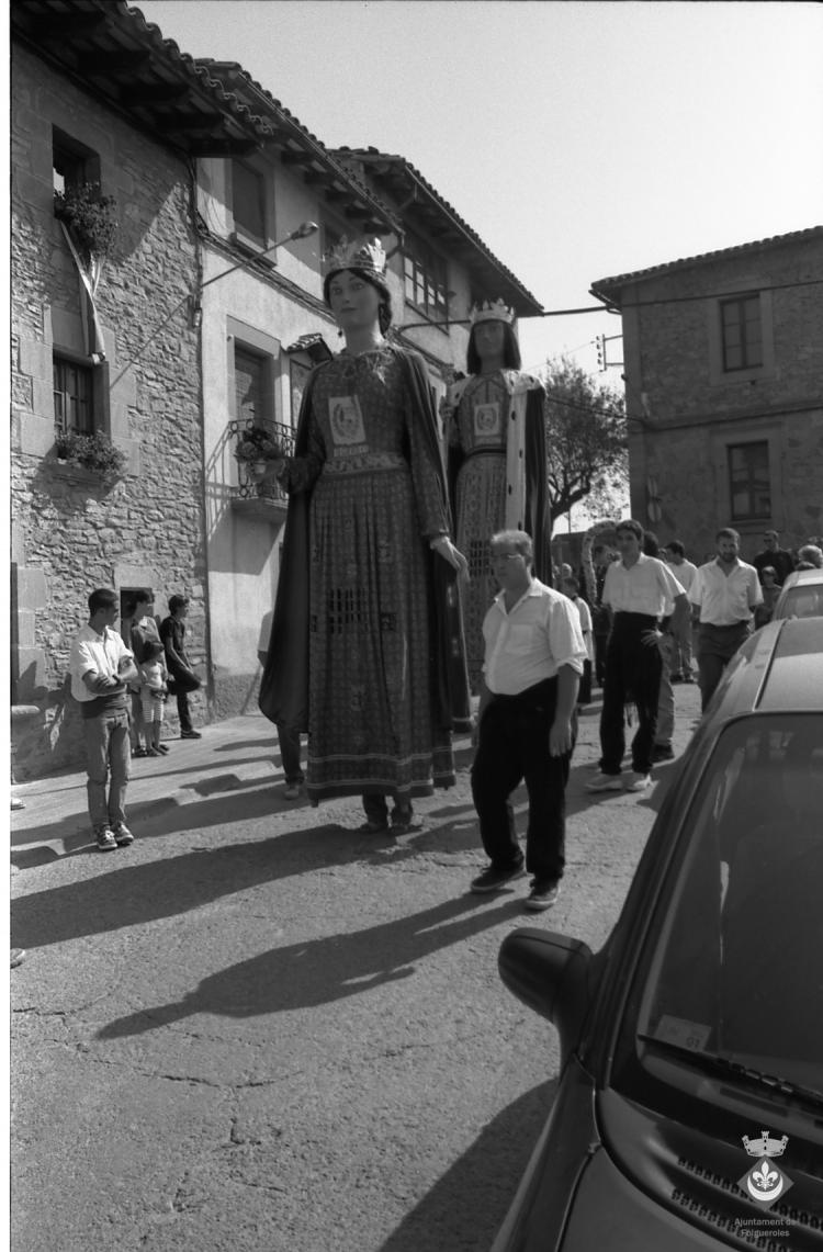 Gegants durant la processó dins els actes de la Festa Major