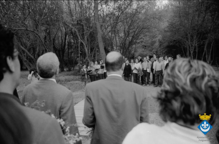 Inauguració de la signatura de la Font Trobada dins la Festa Verdaguer, obra de Perejaume. Parlament d'en PereJaume, artista, Gil Orriols, alcalde de Folgueroles