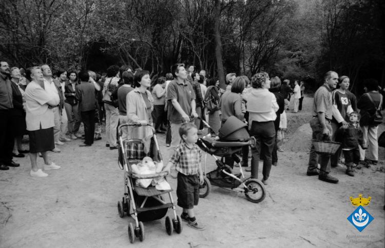Inauguració de la signatura de la Font Trobada dins la Festa Verdaguer, obra de Perejaume