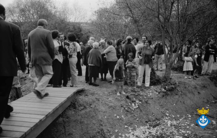 Inauguració de la signatura de la Font Trobada dins la Festa Verdaguer, obra de Perejaume