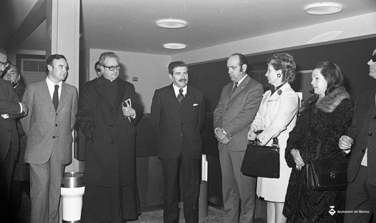 Inauguració de l'oficina de la Caixa Laietana