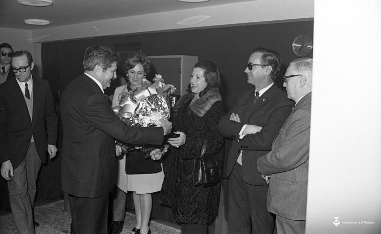 Inauguració de l'oficina de la Caixa Laietana