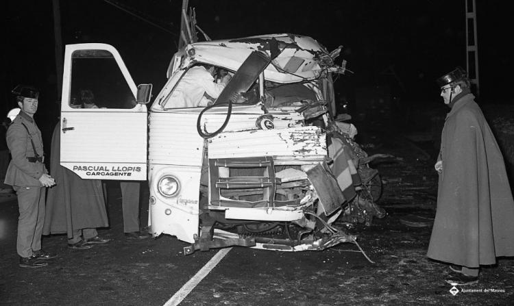 Accident de dos camions a la N-II