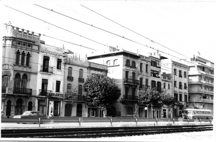 Vista del poble des de la platja