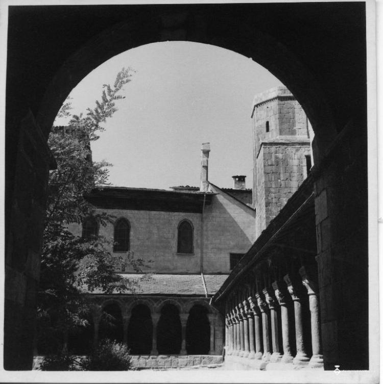Detall del claustre de la catedral de la Seu d'Urgell