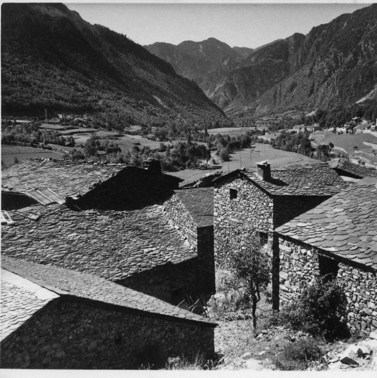 Perspectiva d'Andorra la Vella i les valls d'Andorra