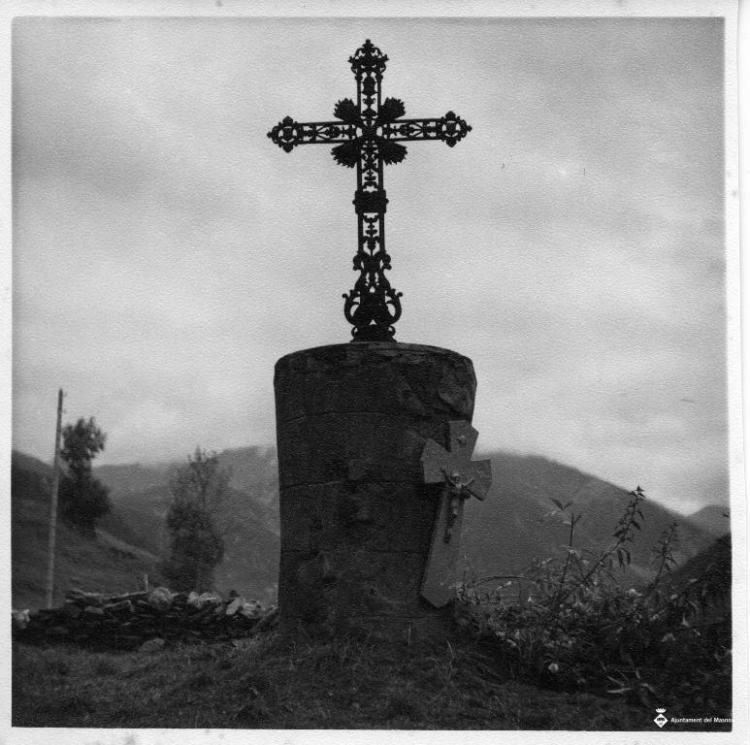 Creu metàl·lica del santuari de Meritxell (Andorra)