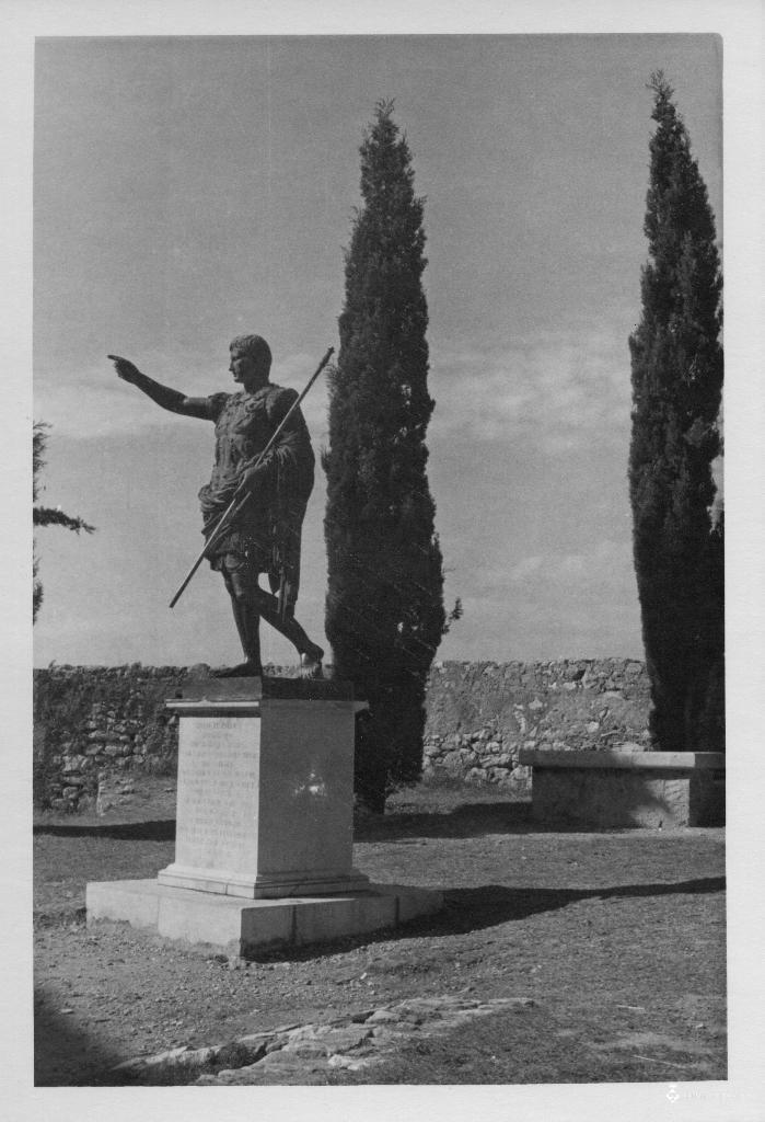 Estàtua d'August a Tarragona