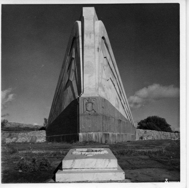 Monument als caiguts al Puerto del Escudo (Cantàbria)