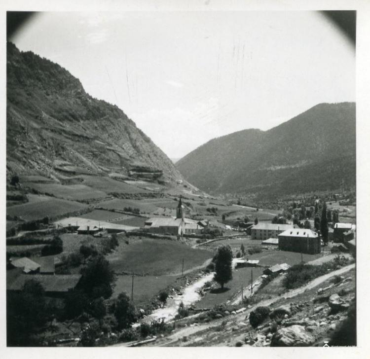 Perspectiva general d'Espot i la zona que l'envolta
