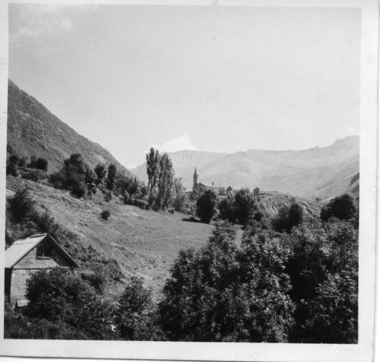 Perspectiva de Salardú (Vall d'Aran) i la zona que l'envolta