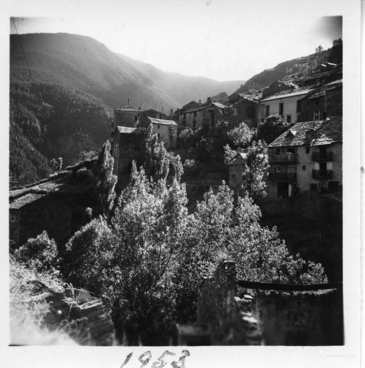 Perspectiva del poble de Queralbs (Ripollès)
