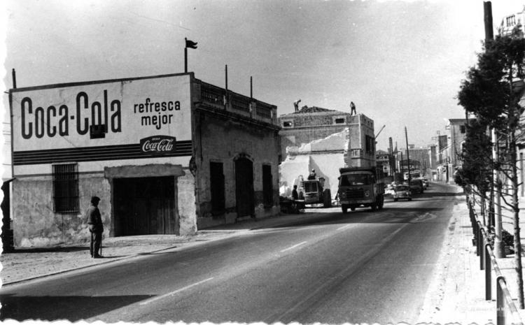 Carretera de Barcelona i edificis entre carretera i via