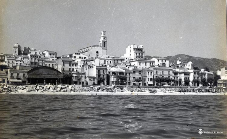 Façana marítima del Masnou des del mar