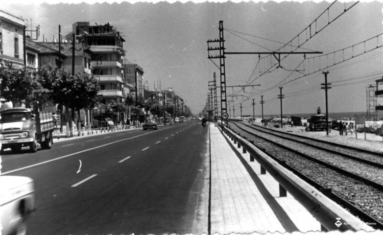 Carretera de Barcelona i vies del tren