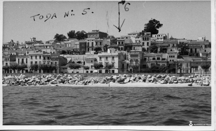 Façana marítima del Masnou des del mar