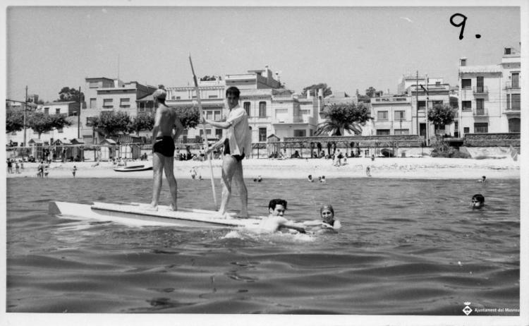 Pati de rem davant la platja del Masnou