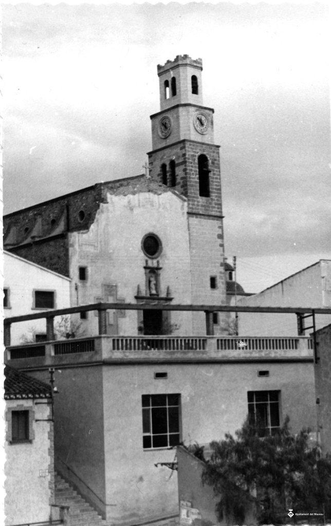 Campanar i façana de l'església