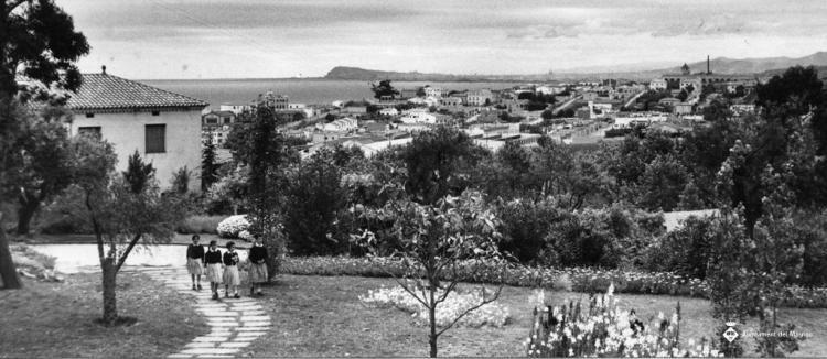 Panoràmica del Masnou des dels jardins de l'Alberg